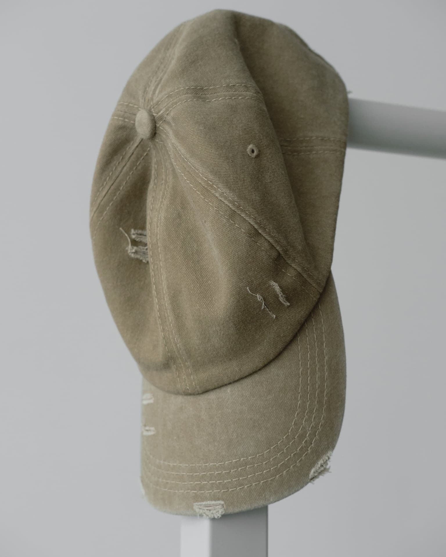 Бейсболка с фактурой